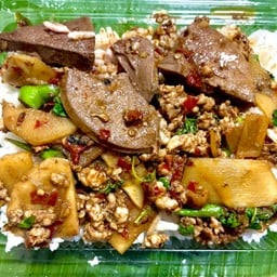 กะเพราหมูสับตับ