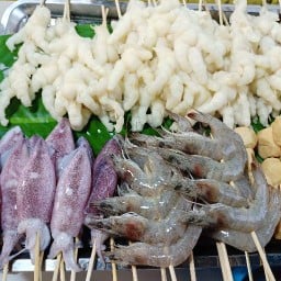 ยำลูกชิ้น เจ๊น้ำสามห่วง