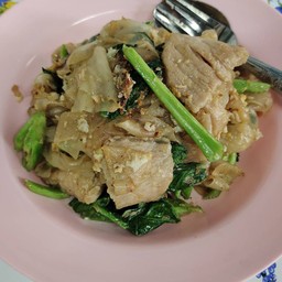 ผัดซีอิ๊วคำโต