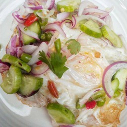 ยําไข่ดาว