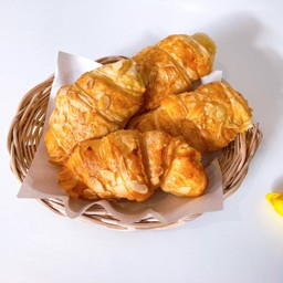 Almond Croissant