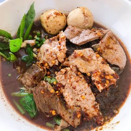 ก๋วยเตี๋ยวเรือหมู