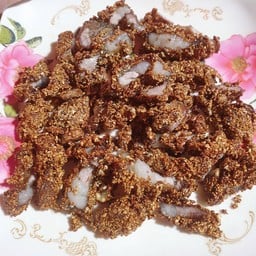 เนื้อคลุกฝุ่นทอด