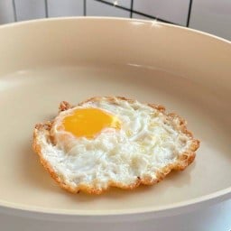 YELLOW YOLK