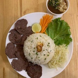 ข้าวหน้าเนื้อฮารามิบาร์บีคิว