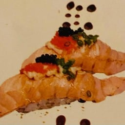 Salmon Aburi Sushi