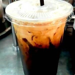 โอเลี้ยงนมสดเย็น