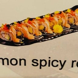 Salmon Spicy Roll 