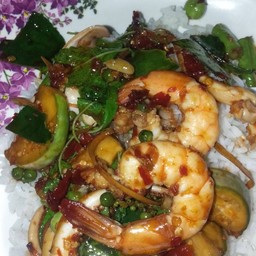 กะเพรากุ้ง