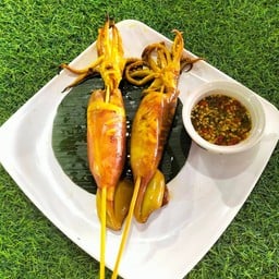 ปลาหมึกอาเจนไข่