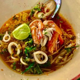 ก๋วยเตี๋ยวซีฟู้ด