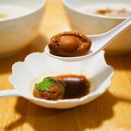 โจ๊กหมู เพิ่ม  เป่าฮื้อ 1 ตัว Congee with abalone