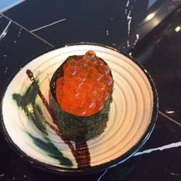 ซูชิไข่แซลมอน