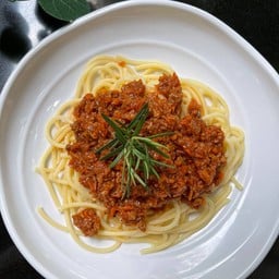 สปาเกตตี้ซอสแดง (เนื้อวัว)