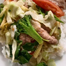 ผัดผักรวมมิตร