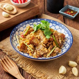 หมูกรอบ ผัดซอสสุกี้กวางตุ้ง (ไม่มีข้าว)