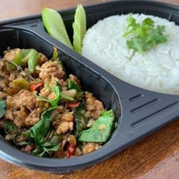 ข้าวกะเพรา ( หมู )