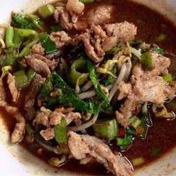 เส้นใหญ่เนื้อธรรมดา