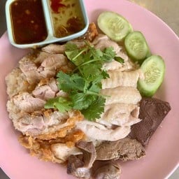 ข้าวมันไก่ ปากซอยประชาอุทิศ 28