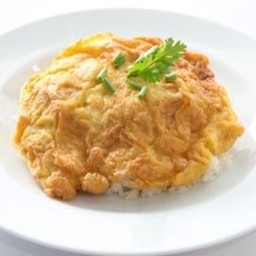 ข้าวไข่เจียวทรงเครื่อง เลือกท็อปปิ้งได้