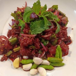 ก้อยเนื้อ