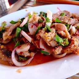 น้ำตกหมู