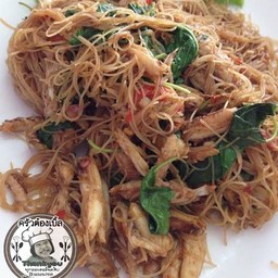 กะเพราเส้นหมี่ ต้องเบิ้ล