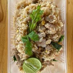 ข้าวผัดหมูชิ้น