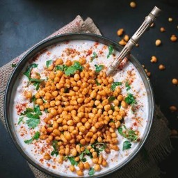 Boondi Dahi
