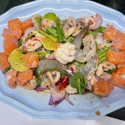 ยำแซ่บ..แสบปาก