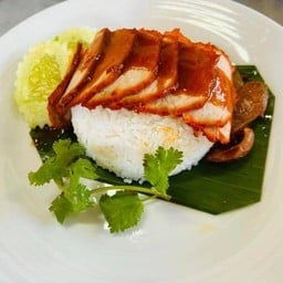 ข้าวหมูแดง