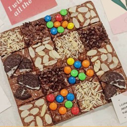 Nini (บราวนี่&เครปเย็น บ้านขนมหวาน)