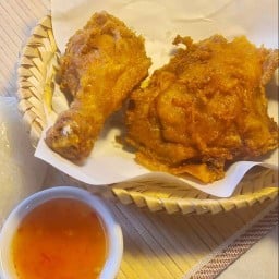 เหนียวนุ่มไก่ทอดกรอบ