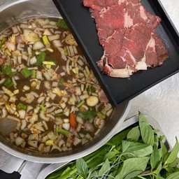 ชุดเนื้อโหนกสไลด์