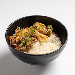 เนื้อ บูลโกกิเสริ์ฟบนข้าว(Bulgogi Deopbap)