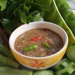 น้ำพริกกะปิ พร้อมผักสด