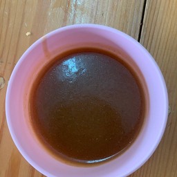 น้ำราดหมูเเดง+หมูกรอบ