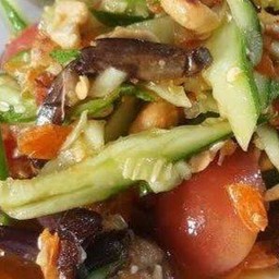 ส้มตำแตงไทยใส่ปู