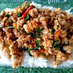 ข้าวกะเพราหมูสับ
