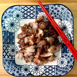 หมูย่างเมืองตรัง 200 กรัม (เนื้อแดง ติดมันเล็กน้อย)