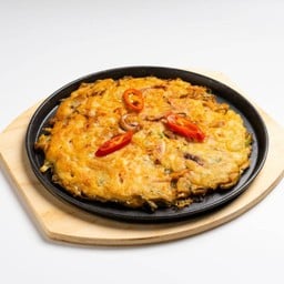 กิมจิ จิออน+ปลาหมึกกุ้ง (Kimchijeon)