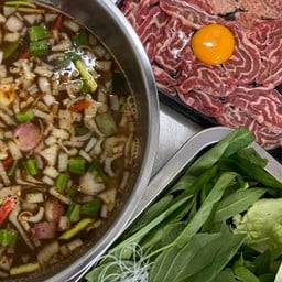 ชุดเนื้อน่องกรอบ