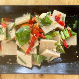 ยำหมูยอ