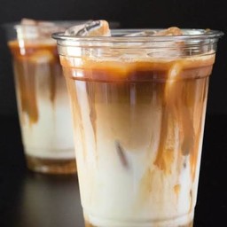 คาราเมลมัคคิอาโต้เย็น Caramel Macchiato Coffee
