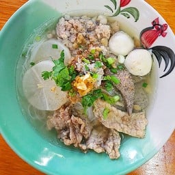 ก๋วยเตี๋ยวน้ำใส (น้ำ)