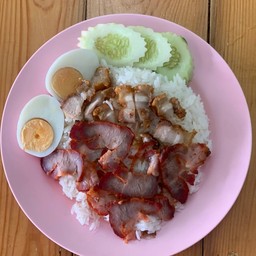 ข้าวหมูเเดง+หมูกรอบพิเศษ
