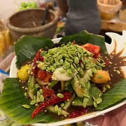 ตำแตงกุ้งสด