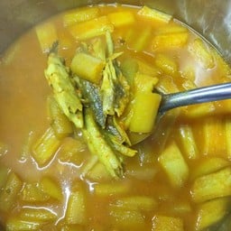 ก๋วยเตี๋ยวน้องบล อาหารตามสั่ง ตลาดมหาราช สาขาตลาดมหาราช