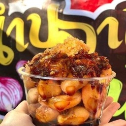 ผลไม้บุฟเฟต์ น้ำปลาหวานแม่นุ้ย