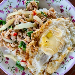กระเพราหมู